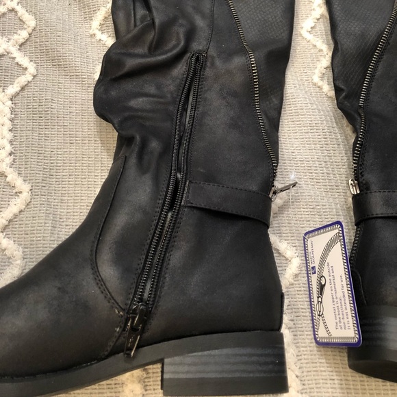 White Mountain Boots - Picture 5 of 5